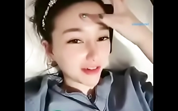 电影 一级淫片 Teen Sensation Delights with Unmatched Cock-Stroking Expertise