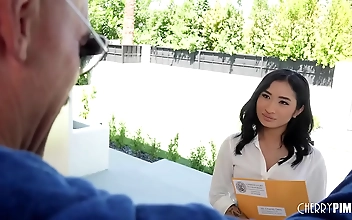 少妇 Adorable Kirara Asuka's Steamy Encounter with a Mysterious
