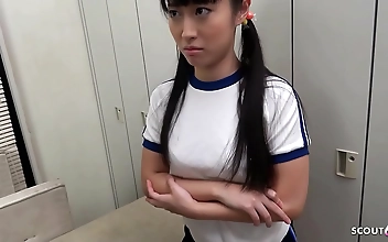 综合 Sultry Japanese Temptress Seductive Bikini Body Showdown