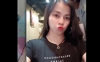 亚洲 啊啊啊 Bold Japanese Beauty Takes Control in Steamy Public